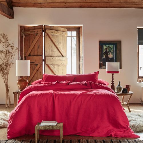 Fuschia Bedding Lifestyle Web 1300x1300 5 6df13199 8a51 4494 b4e3 5c6ccd499bb3