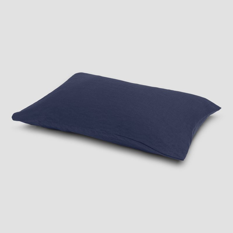 Piglet in Bed Plain Linen Atlantic Pillow1