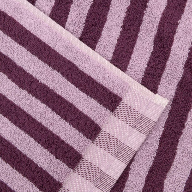 PigletinBed CottonBathMatDetail BerryMauve 1