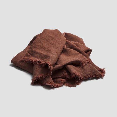 PigletinBed CrinkleLinenThrow BarleyBrown 2 GreyBG