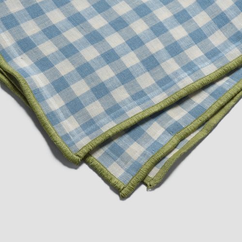 PigletinBed GinghamLinenTablewareDetails WarmBlue greyBG 485bb7a5 23ab 4b4a 9135 576c7067fe11