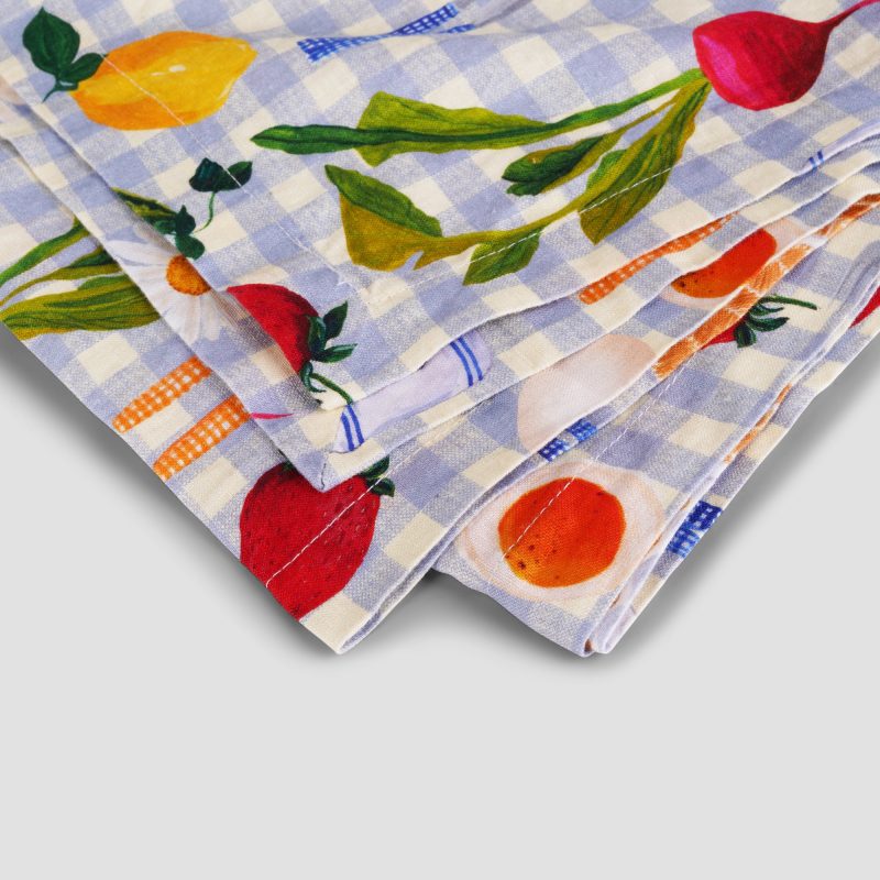 PigletinBed Linen TableCloth PicnicAlfresco detail