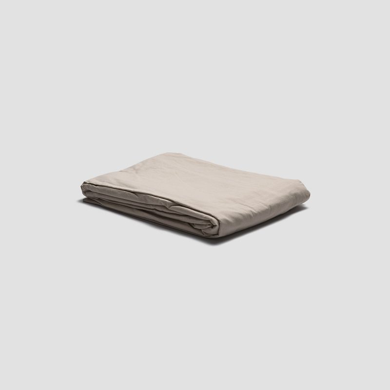 PigletinBed LinenFittedSheet Parchment 1 GreyBG 1