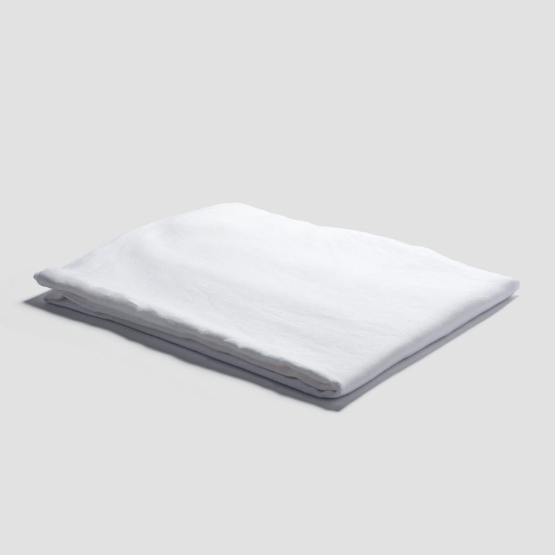 PigletinBed LinenTablecloth White greyBG 31244289 a7aa 420d 825a f09bad5432b9