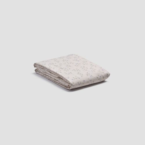 PigletinBed WashedCottonFittedSheet SpringSprig 1 greyBG 11f4b99e 3616 45a5 bfd5 db09664039af